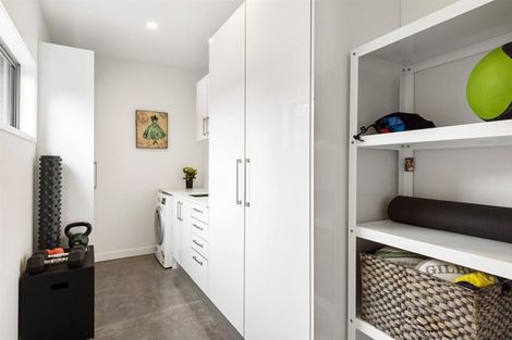 Photo of property in 75a Shakespeare Road, Milford, Auckland, 0620