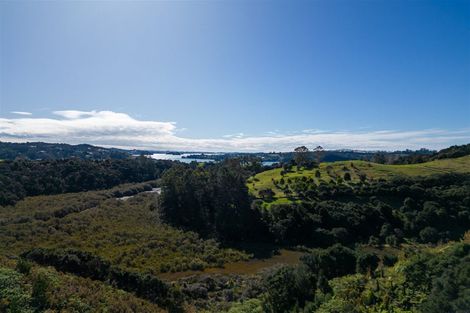 Photo of property in 93 Ranui Road, Karetu, 0283