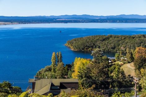Photo of property in 74 Wakeman Road, Acacia Bay, Taupo, 3330