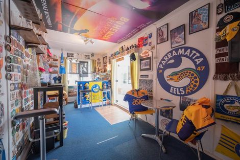 Photo of property in 1 Neeve Place, Taradale, Napier, 4112