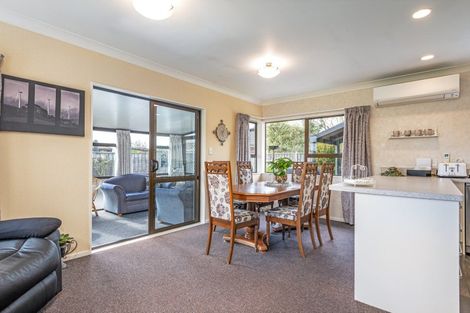 Photo of property in 19 Clearview Drive, Milson, Palmerston North, 4414