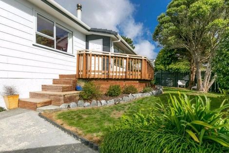 Photo of property in 14 Buccaneer Place, Grenada Village, Wellington, 6037