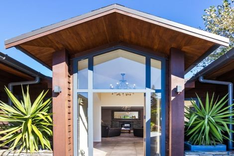 Photo of property in 74 Wakeman Road, Acacia Bay, Taupo, 3330