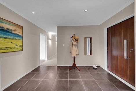 Photo of property in 48 Wiltshire Drive, Huntington, Hamilton, 3210