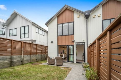 Photo of property in 8 Orca Drive, Stanmore Bay, Whangaparaoa, 0932