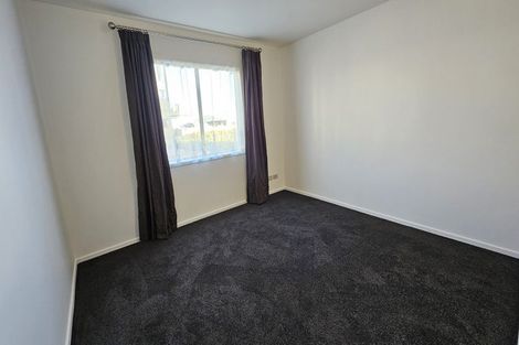 Photo of property in 2a/17 Crown Lynn Place, New Lynn, Auckland, 0600