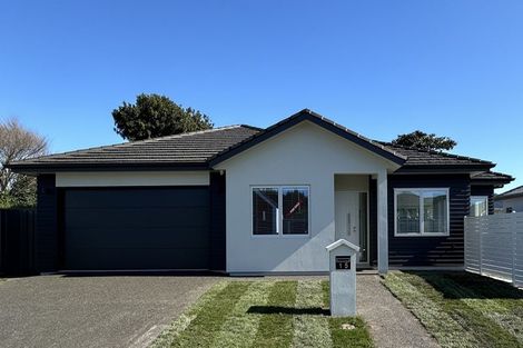 Photo of property in 15 George Yee Place, Taradale, 4112