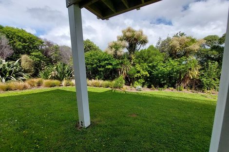 Photo of property in 10 Arahanga Grove, Maupuia, Wellington, 6022