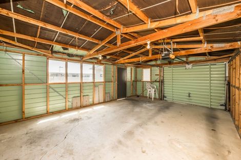 Photo of property in 24 Kapanui Road, Waikanae, 5036
