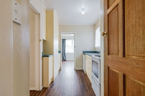 Photo of property in 18 Abraham Crescent, Milson, Palmerston North, 4414