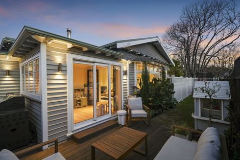 Photo of property in 4 Wherstead Road, Cashmere, Christchurch, 8022