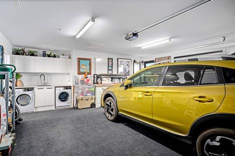 Photo of property in 1 Fraer Street, Cromwell, 9310