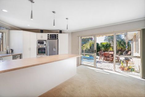 Photo of property in 28 Park Lane, Whitianga, 3510