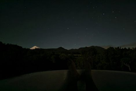 Photo of property in 1581 Carrington Road, Hurworth, New Plymouth, 4371