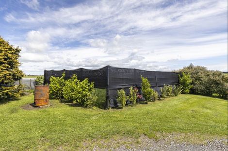 Photo of property in 260 Main North Road, Motunui, Waitara, 4383