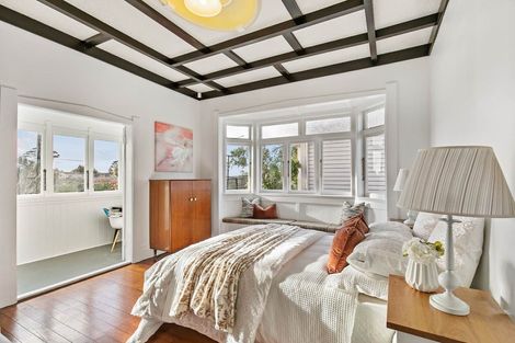 Photo of property in 118a Hutchinson Avenue, New Lynn, Auckland, 0600