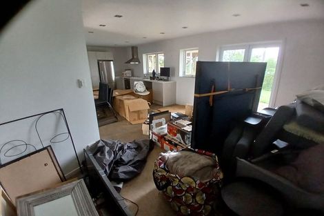 Photo of property in 819 Beach Road, Browns Bay, Auckland, 0630