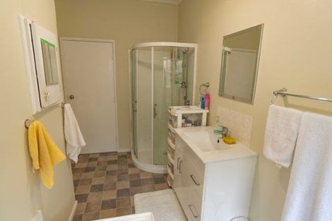 Photo of property in 2 Braemar Terrace, Johnsonville, Wellington, 6037