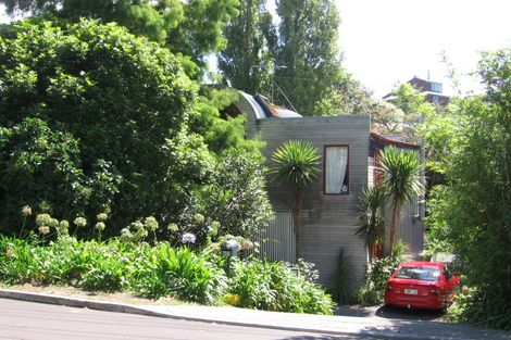 Photo of property in 2/33 Korotaha Terrace, Rothesay Bay, Auckland, 0630