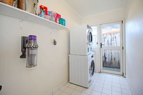 Photo of property in 4 Pateke Drive, Takanini, 2112