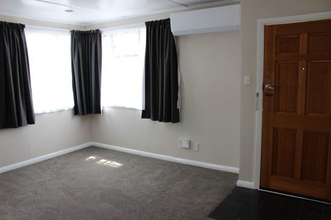 Photo of property in 614f1- Fergusson Drive, Trentham, Upper Hutt, 5018