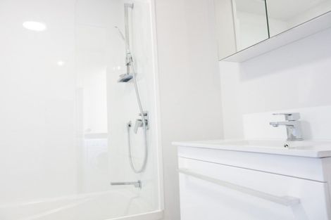 Photo of property in Vedado Apartments, 201/41u Hopper Street, Mount Cook, Wellington, 6011