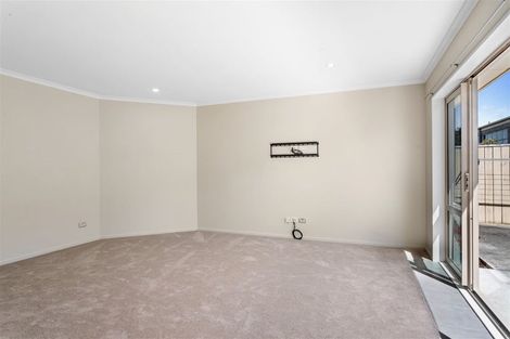 Photo of property in 3 Reeves Road, Rangiora, 7400