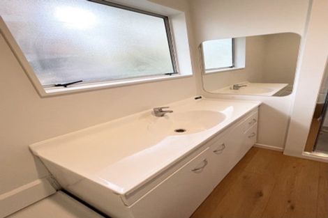 Photo of property in 1/7 Becroft Drive, Forrest Hill, Auckland, 0620