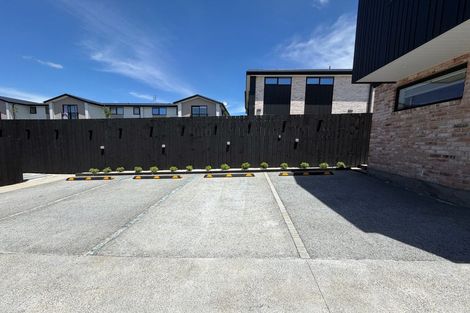 Photo of property in 1/139 Tirimoana Road, Te Atatu South, Auckland, 0602