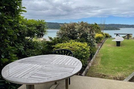 Photo of property in 71 Manganese Point Road, Tamaterau, Whangarei, 0174
