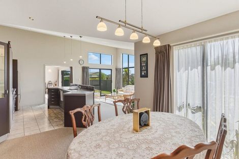 Photo of property in 2 Cadastral Court, Paraparaumu, 5032