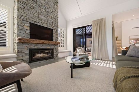 Photo of property in 30 Cunninghams Drive, Jacks Point, Queenstown, 9371