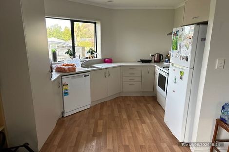 Photo of property in 50 Kayes Road, Pukekohe, 2120