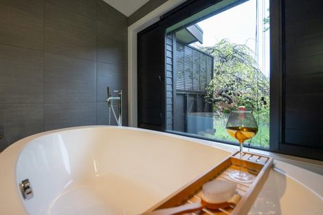 Photo of property in 27a Phoenix Avenue, Hokowhitu, Palmerston North, 4410