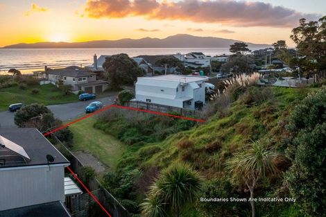 Photo of property in 19 Groves Road, Raumati Beach, Paraparaumu, 5032