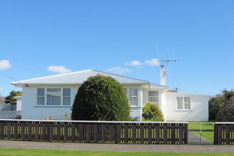 Photo of property in 27 Ferguson Street, Levin, 5510