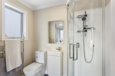 Photo of property in 6 Poplar Road, Stanmore Bay, Whangaparaoa, 0932