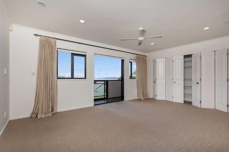 Photo of property in 34 Danica Esplanade, Te Atatu Peninsula, Auckland, 0610