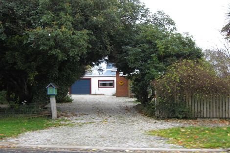 Photo of property in 6 Johnson Street, Milton, 9220