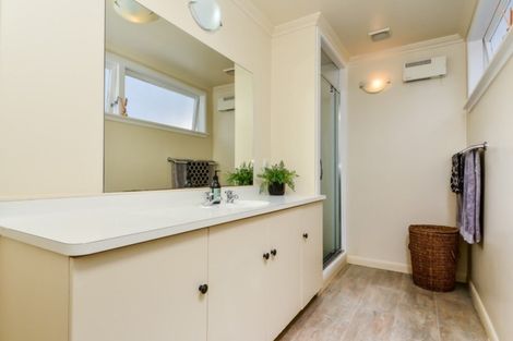 Photo of property in 42 Chaucer Street, Leamington, Cambridge, 3432