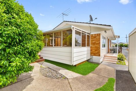 Photo of property in 3/4 Menary Street, Papakura, 2110