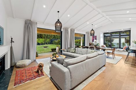Photo of property in 40 Awanui Crescent, Matakana, 0985
