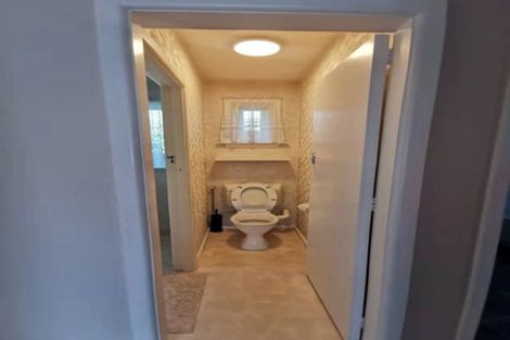Photo of property in 11 Manor Place, Bryndwr, Christchurch, 8053