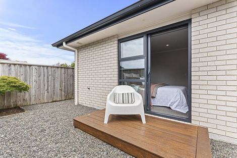 Photo of property in 25b Karaka Street, Merrilands, New Plymouth, 4312