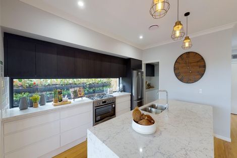 Photo of property in 115 Mclarin Road, Glenbrook, Waiuku, 2681