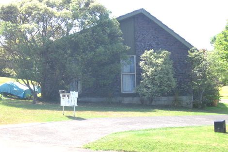 Photo of property in 2/18 Gladys Avenue, Glenfield, Auckland, 0629