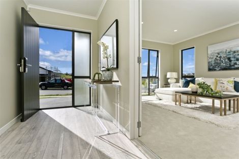 Photo of property in 63 Symes Drive, Red Beach, 0932