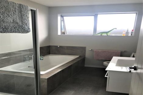 Photo of property in 68 Isabella Drive, Pukekohe, 2120