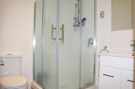 Photo of property in 132 Kittiwake Drive, Schnapper Rock, Auckland, 0632