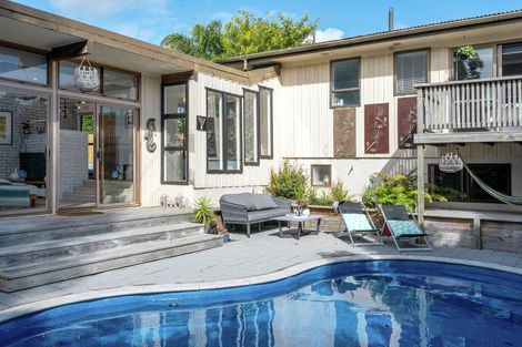 Photo of property in 49 Union Road, Howick, Auckland, 2014